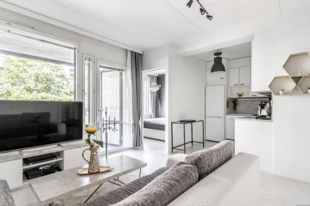 Apartment In Herttoniemenranta Helsinki Buitenkant foto